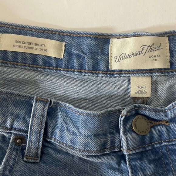 Universal Thread 90s Cutoff Denim Shorts - Size 16 - Picture 4 of 4
